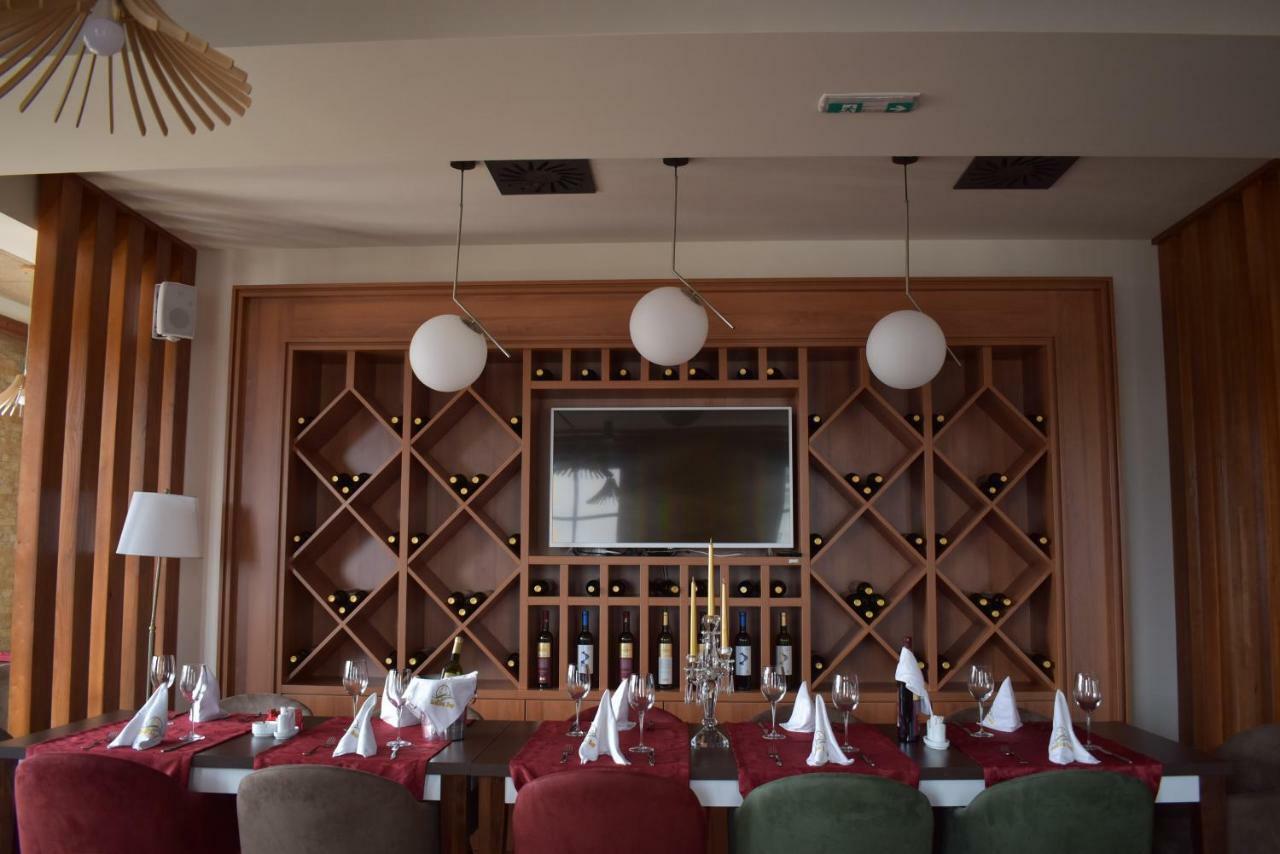 Hotel Zlatni Bor Sokolac  Εξωτερικό φωτογραφία